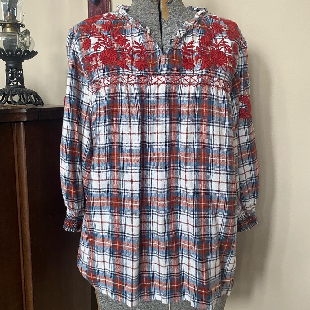 NWOT Sister Mary Floral Texas BoHo Western Embroidered Red/BluePeasant Top